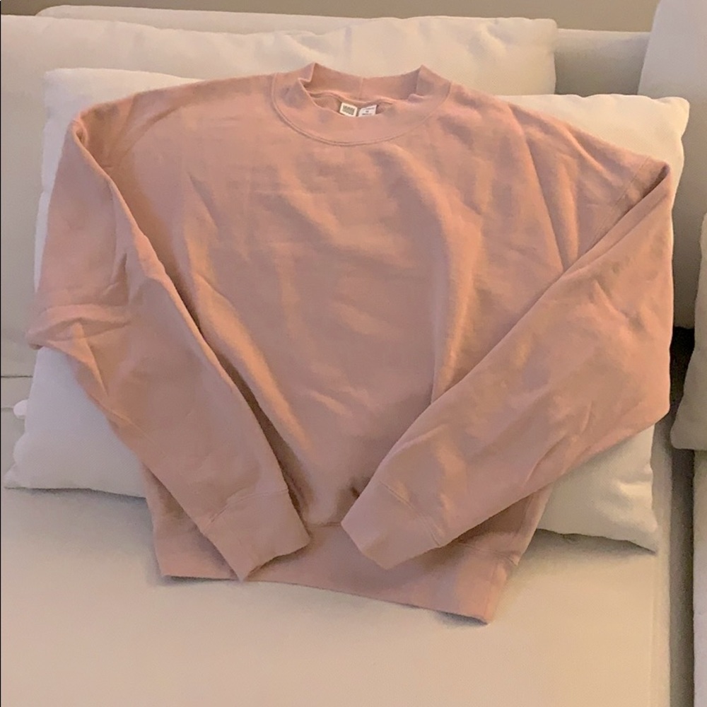 Uniqlo sweatshirt!
